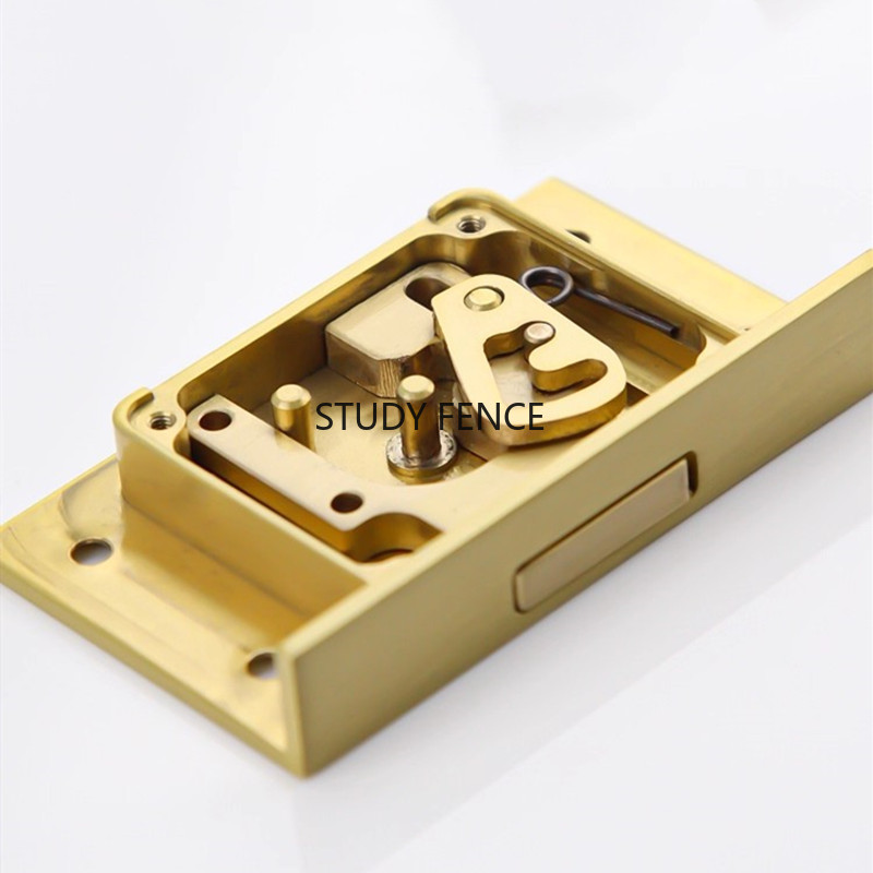 Cabinet Lock Key - กุญแจล็อคตู้ลิ้นชักโลหะโบราณ 1 ชิ้น กุญแจล็อคตู้ไวน์ ล็อคโลหะทรงสี่เหลี่ยม อุปกรณ์ฮาร์ดแวร์เฟอร์นิเจอร์