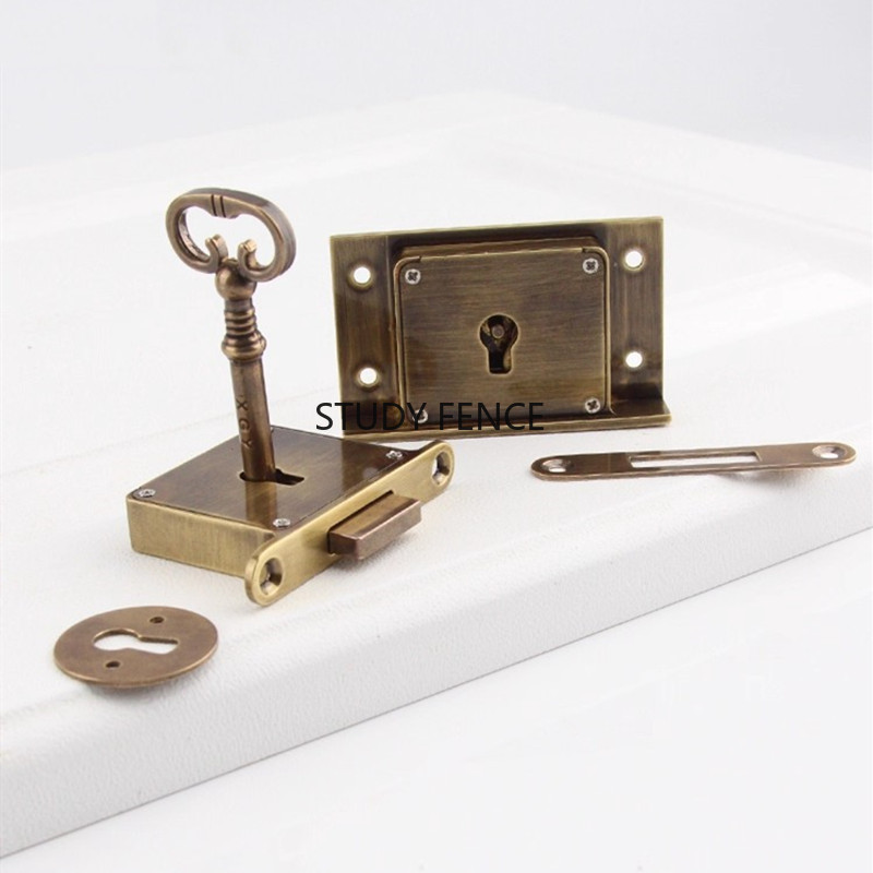 กุญแจล็อคตู้ลิ้นชักโลหะโบราณ 1 - Cabinet Lock Key บทวิจารณ์และราคา